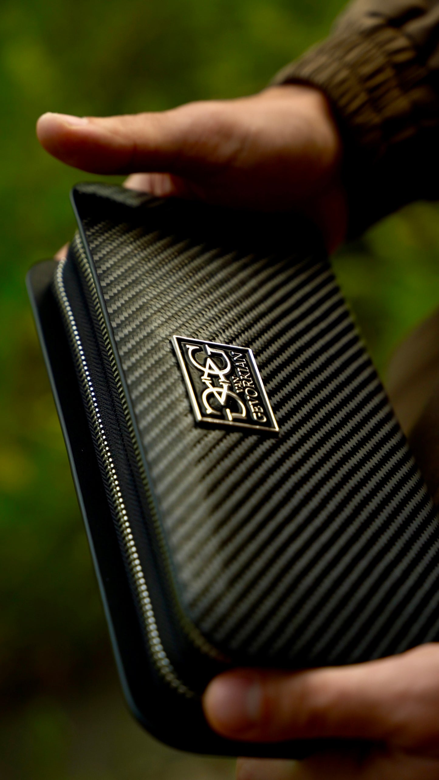 vanGevorkian TwinZip Carbon Wallet