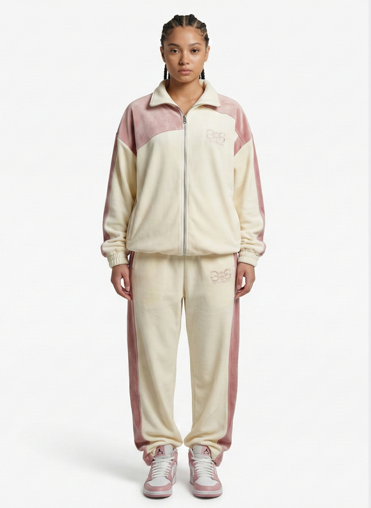 VG "Cloudy" Oversized Unisex Velour Tracksuit – Milk White & Dusty Rose